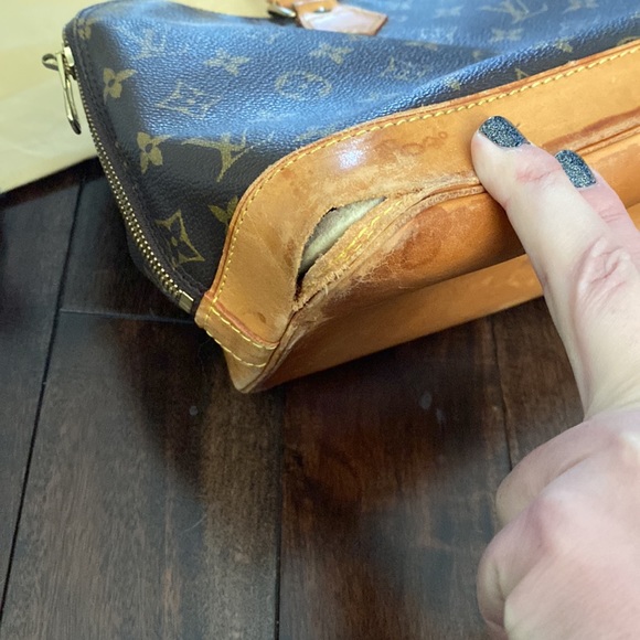 Authentic Louis Vuitton Alma PM, needs love ❤️‍🩹 - Picture 7 of 17